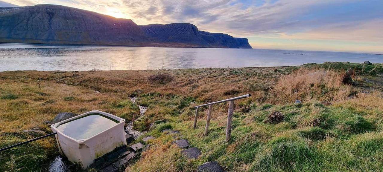 Dixon Cabin Nr. 4 / Dixon Sumarhus Nr. 4 Talknafirthi Villa Talknafjordur Dış mekan fotoğraf